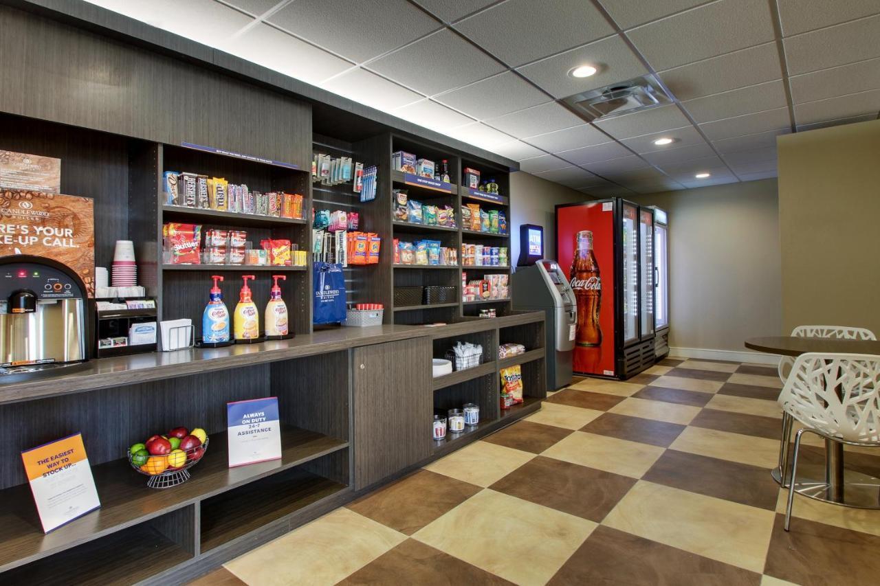 Candlewood Suites - Wichita East By Ihg Dış mekan fotoğraf